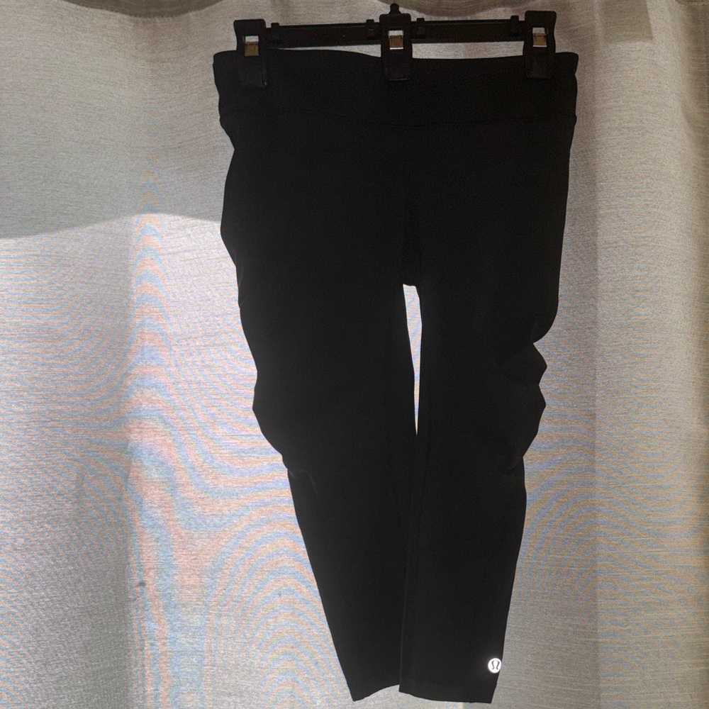Lululemon Athletica Run Tempo Cropped Leggings